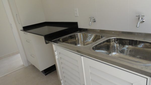 Bancada para Lavanderia em Granito Preto São Gabriel