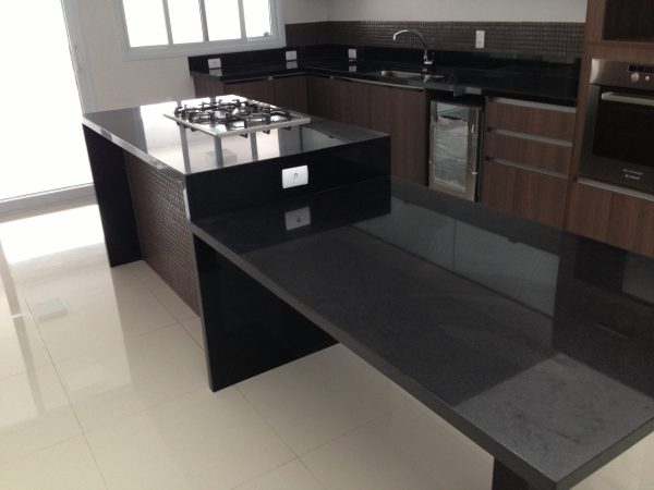 Pia, Ilha e Mesa em Granito Preto São Gabriel