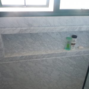 Nicho Embutido Box em Mármore Carrara