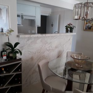 Mureta e Bancada Passa Prato em Mármore Branco Paraná
