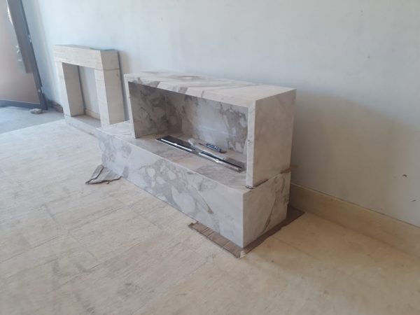 Revestimento de Lareira Eco Fire em Mármore Branco Paraná