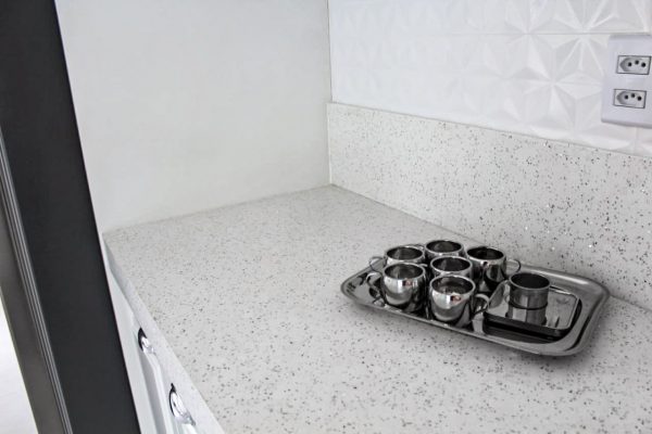 Balcão em Quartzo Branco Stellar